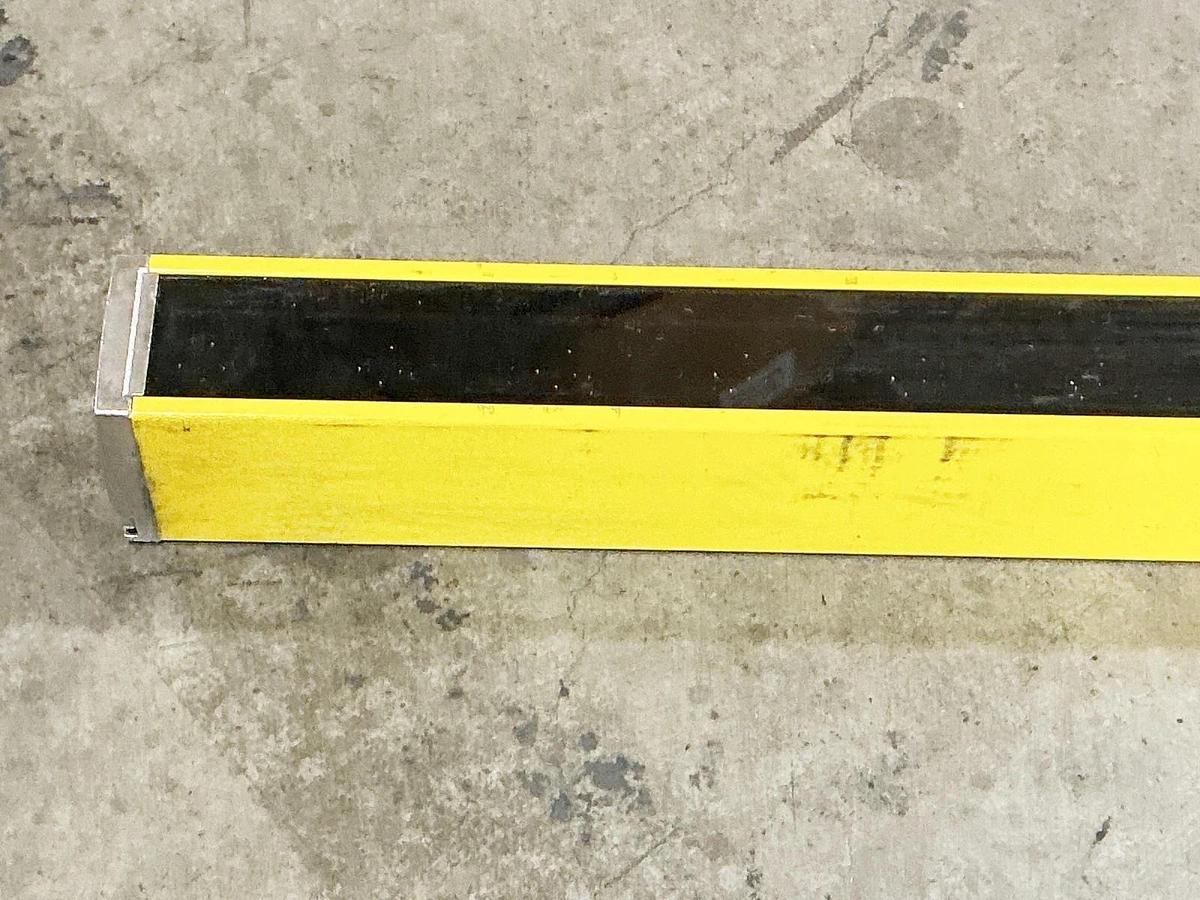 Used Leuze Electronics MLC520R40-1500 Safety Light Curtain MLC 500 Series Stype 4