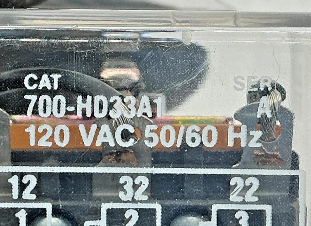 New Allen Bradley 700-HD33A1 Ser A Relay 11-Pin 10A 120VAC 50/60HZ - No Box
