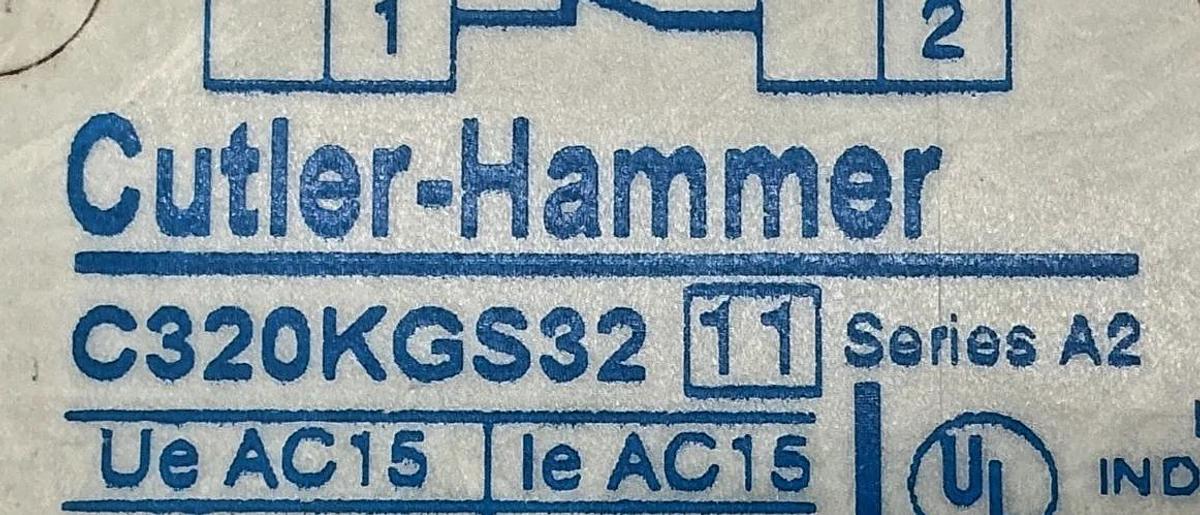 New Cutler-Hammer C320KGS32 Ser A2 Auxiliary Contact 1NO/1NC 10A 600VAC - No Box