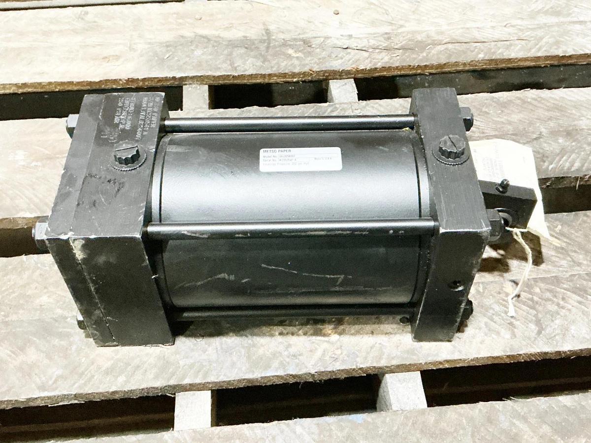 New Metso Paper VAL0256007 Pneumatic Cylinder 250PSI 6.00 Stroke - No Box
