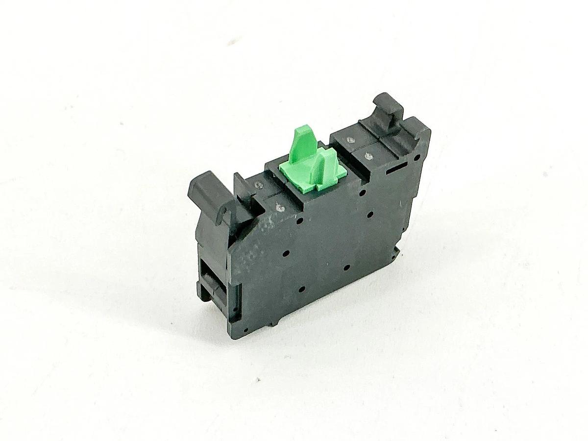 New Bag of 12 Allen Bradley 800F-X10 Contact Block 690V 10A Ser.A