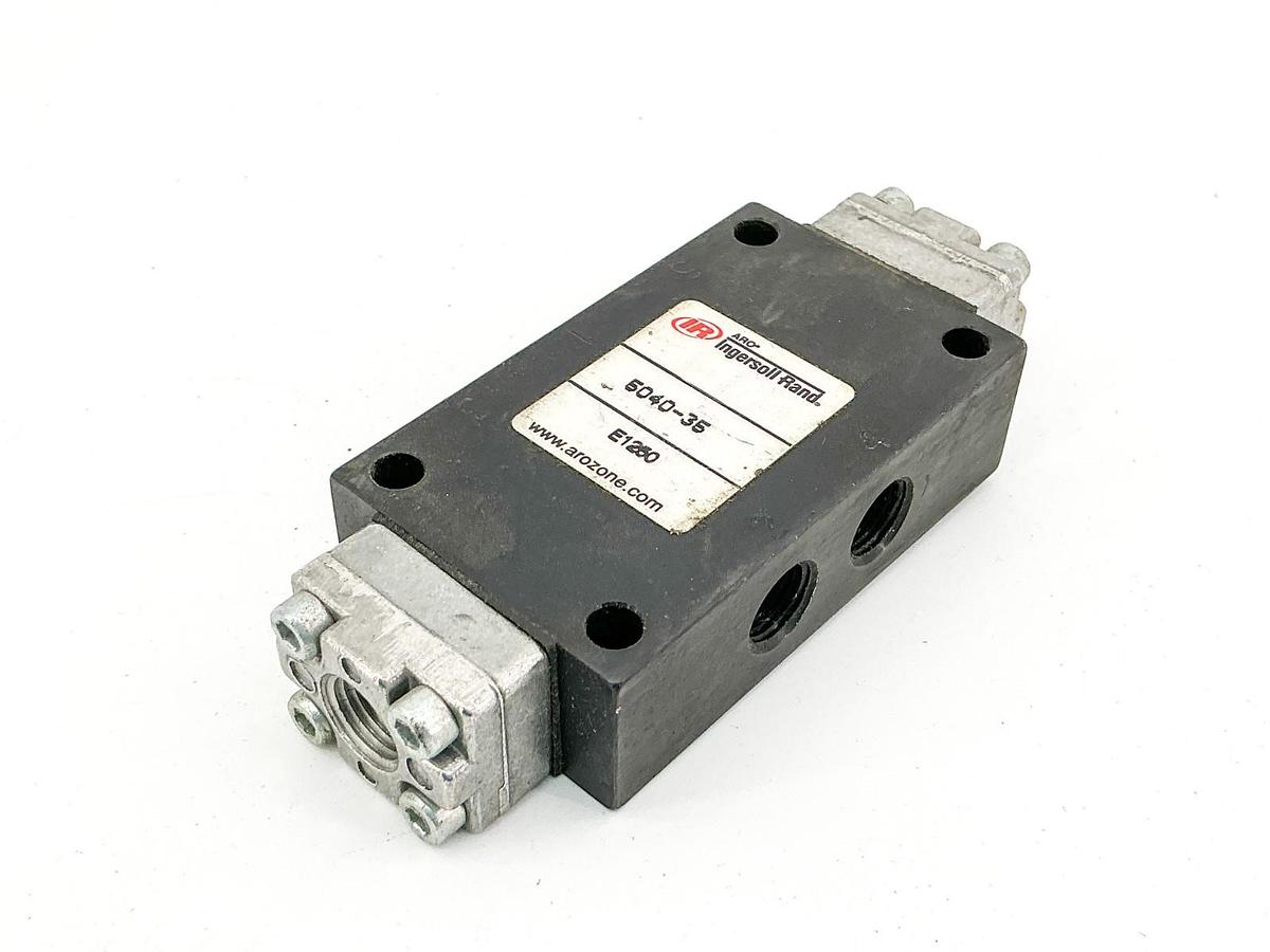 New Ingersoll Rand ARO 5040-35 Pneumatic Valve 2 Position 1/8" - No Box