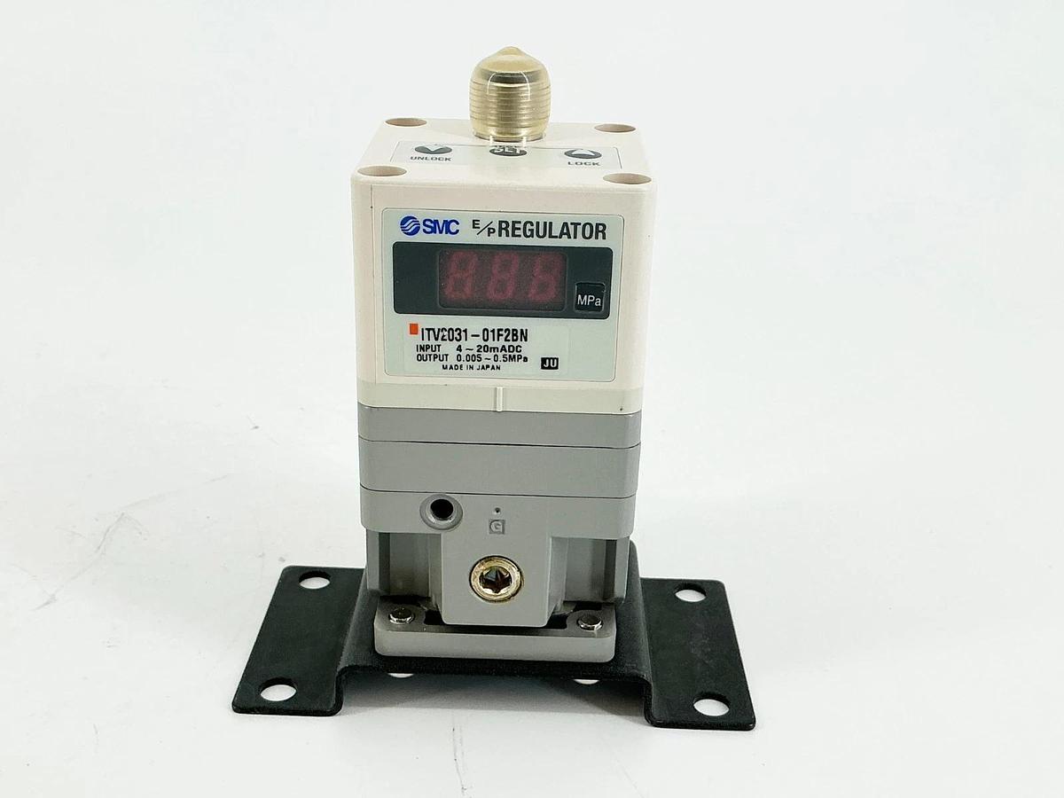 New SMC ITV2031-01F2BN Electro Pneumatic Regulator 20mA