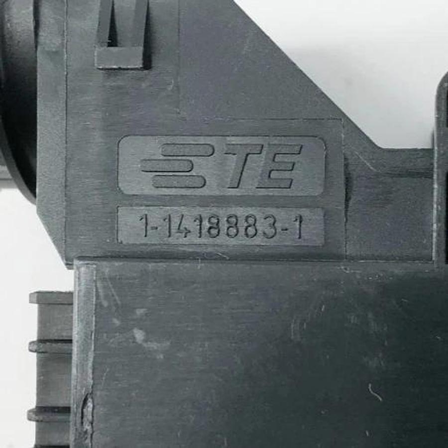Lot of 5 New TE Connectivity 1-1418883-1 Receptacle Housing 62-Pos - No Box