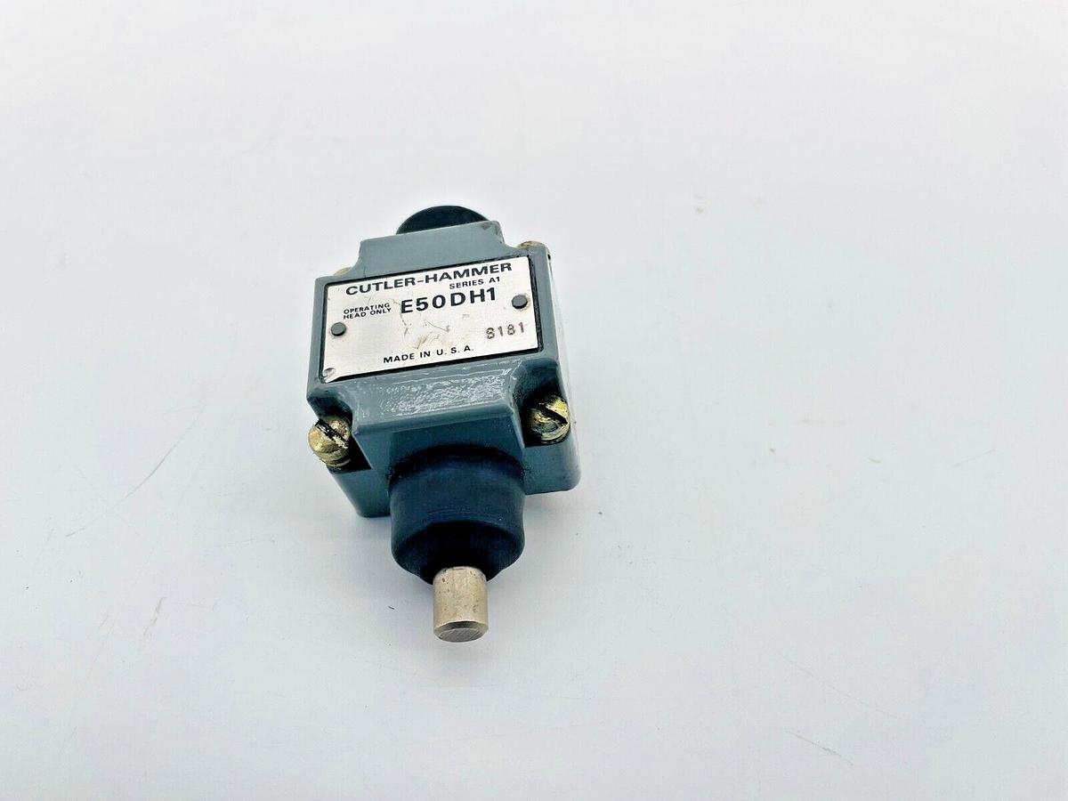 New Cutler Hammer E50DH1 Operating Head Side Maintained