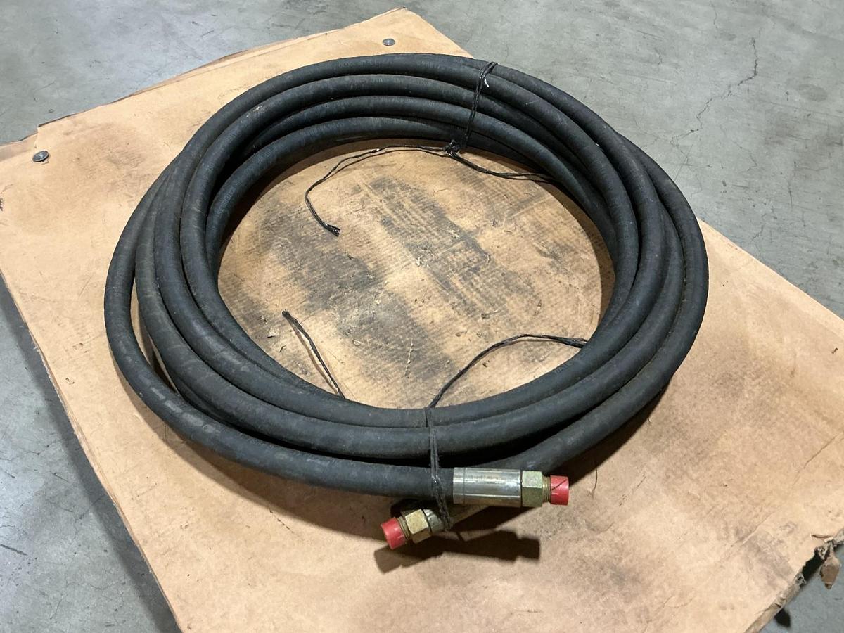 New 6122053-050 Blast Hose 50~inch 1/2" Connection No Box