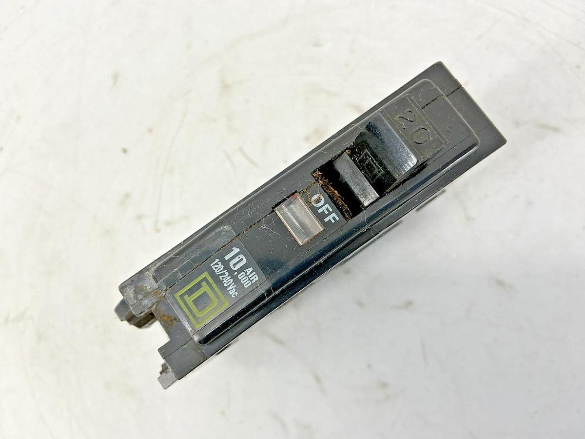 Used Lot of 4 Square D QOB120 Circuit Breaker 1-Pole 20A 120/240VAC