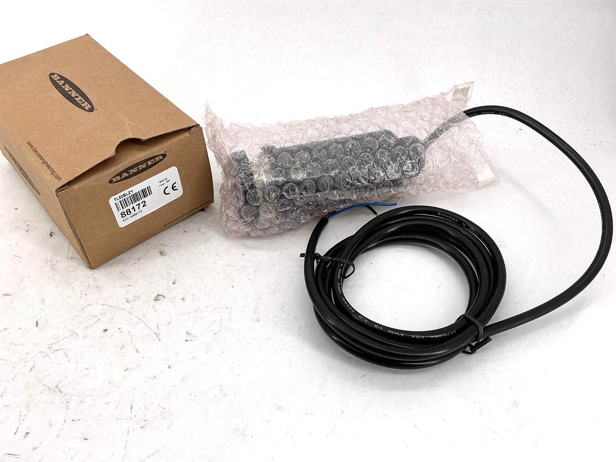 New Banner Engineering TL50BLZY Beacon Tower Light 4-Wire 88172 - Missing Parts