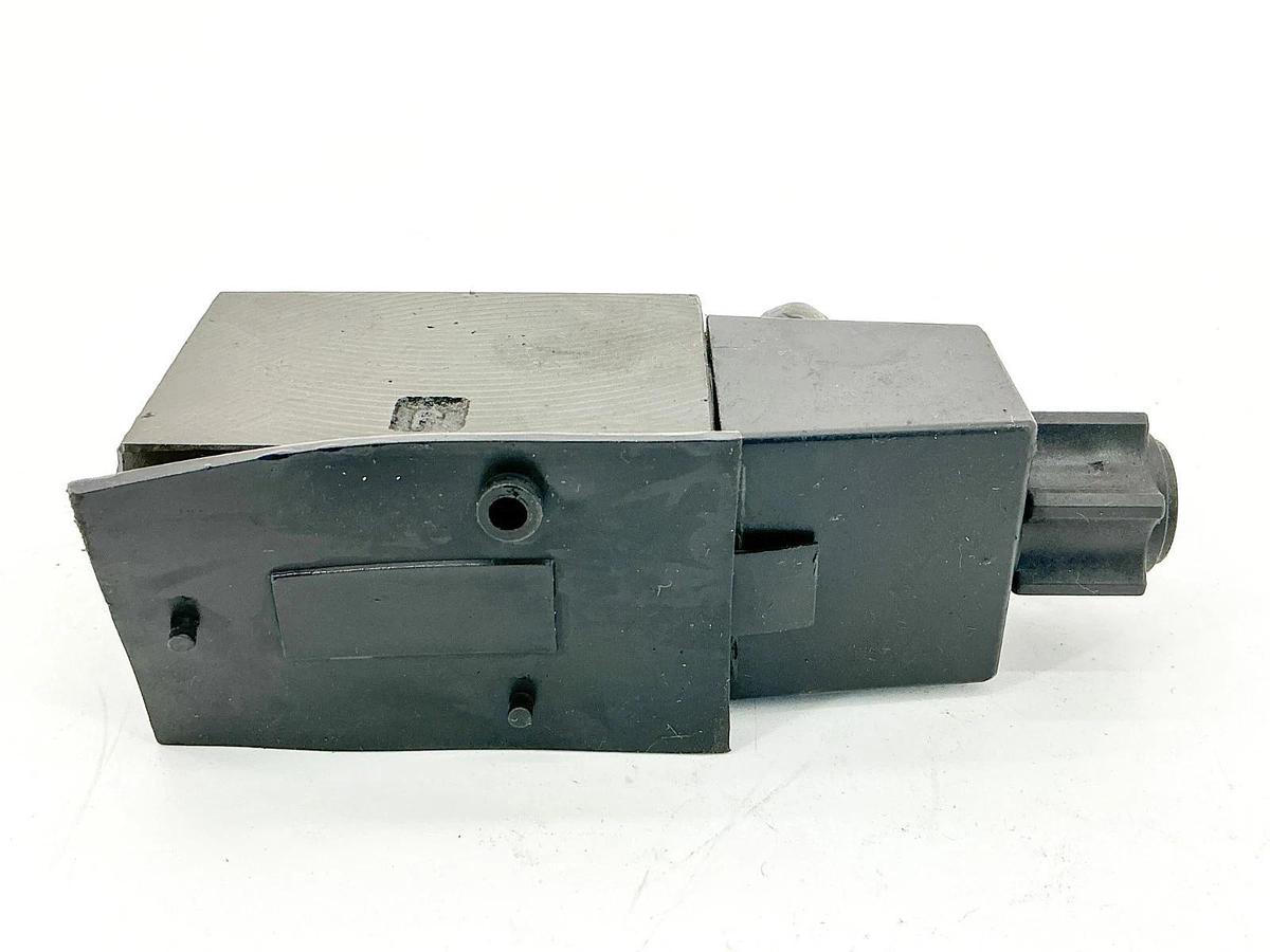New Parker D1VW20HNYWF-75 Hydraulic Valve 110/120V .50A 5000PSI - No Box