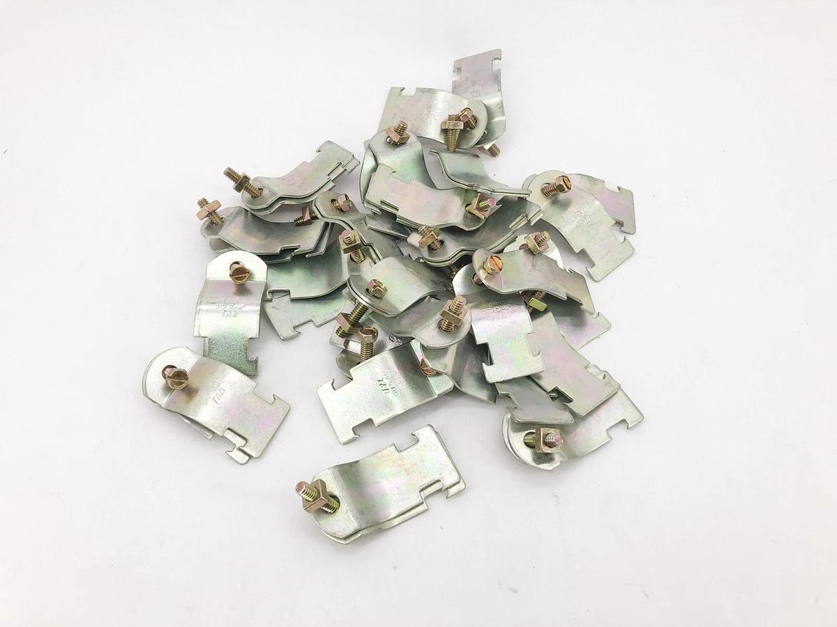 Lot of 22 Thomas & Betts 702-1 Conduit Clamps Rigid Or IMC 1" - No Box