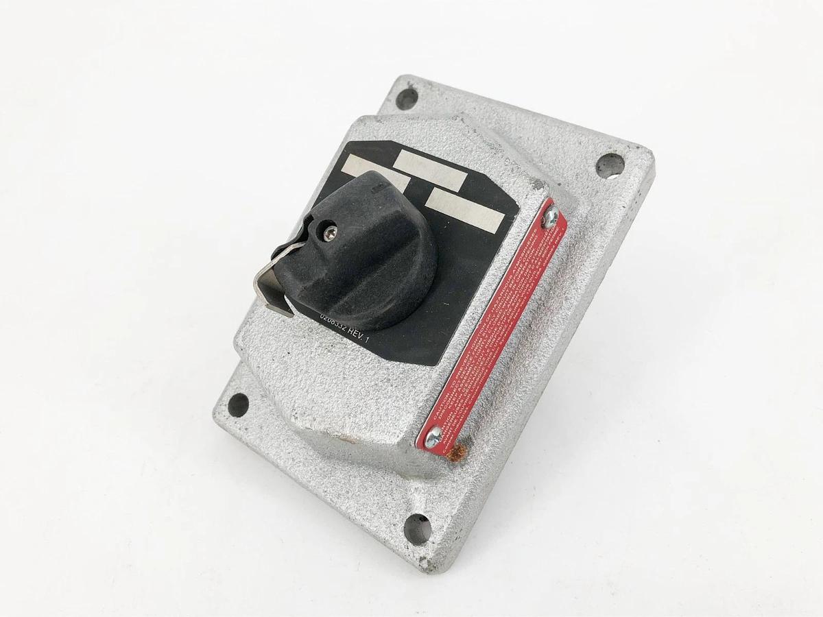 New Crouse Hinds DSD923 Explosion-proof Front Operated Selector Switch Model M01