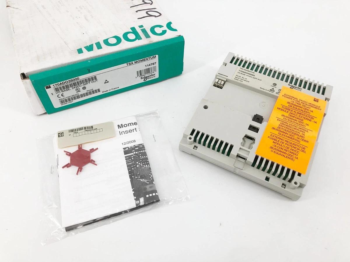 New Schneider Electric 170ADO35000 I/O Base 24VDC 32 Pt. Out TSX Momentum
