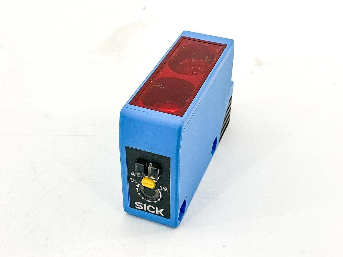 New Sick WTB250-2P2451 Photoelectric Sensor 10-30VDC 6044692