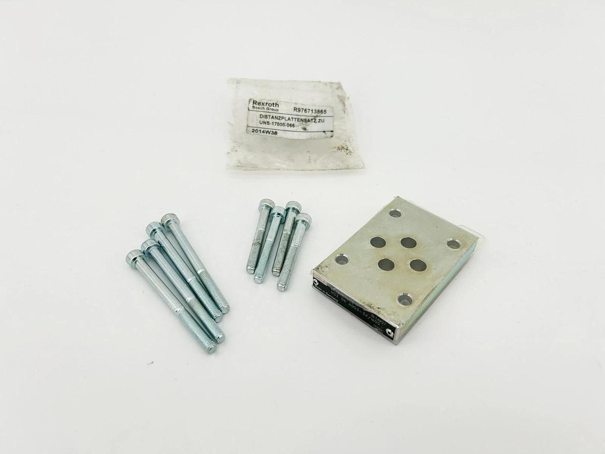 New Rexroth R900516529 Intermediate Plate, R976713865