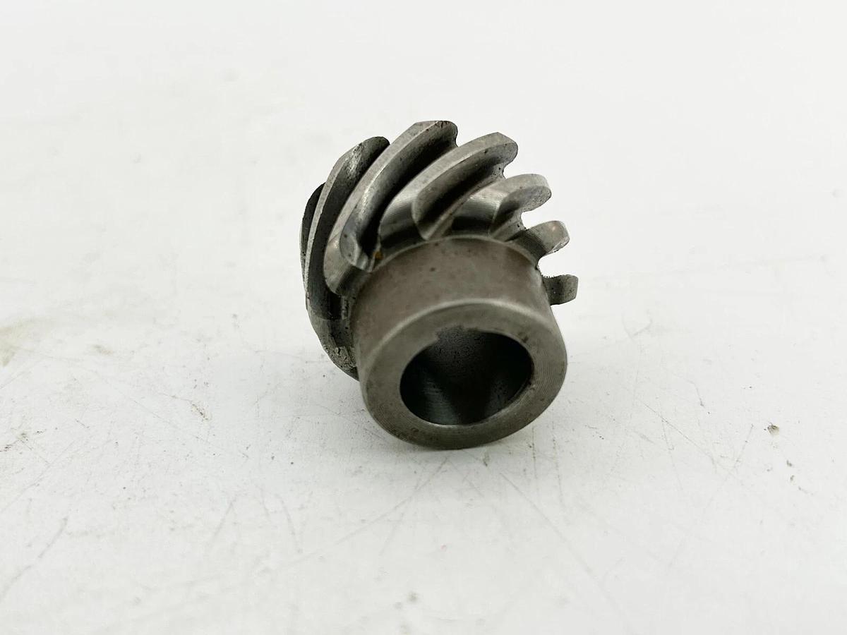 New Boston HS810R 14.5 ° Pressure Angle Helical Gear 8 Diametral Pitch 10 Teeth