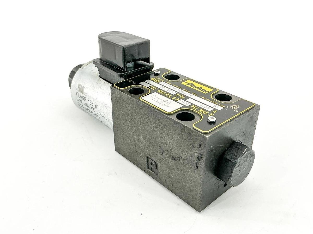 Used Parker D1VW020BNJW4 91 Hydraulic Control Valve 4000PSI 24VDC 1.39A