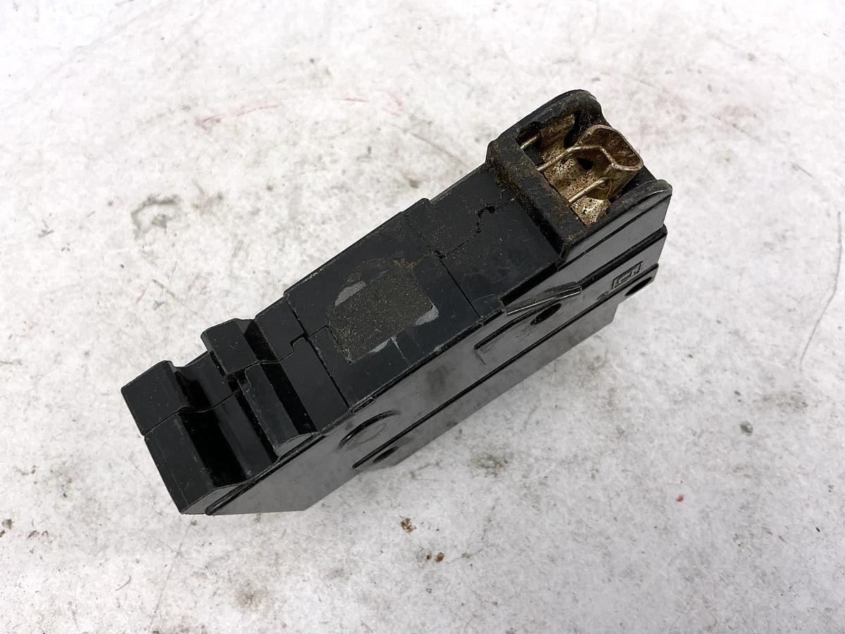 Used Square D EH14030 Circuit Breaker Type EH4 1-Pole 30A 277VAC