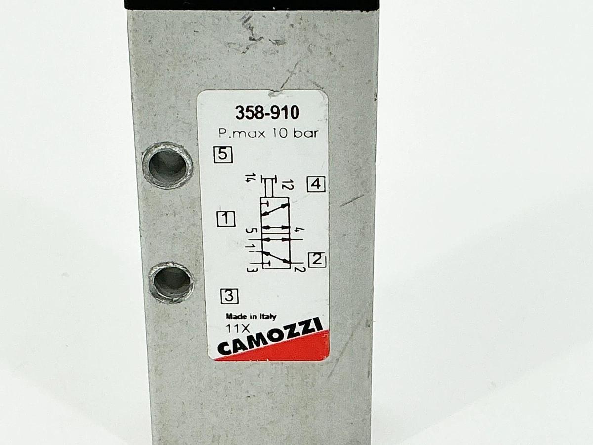 Used Camozzi 358-910 Push/Pull Knob Valve 10Bar