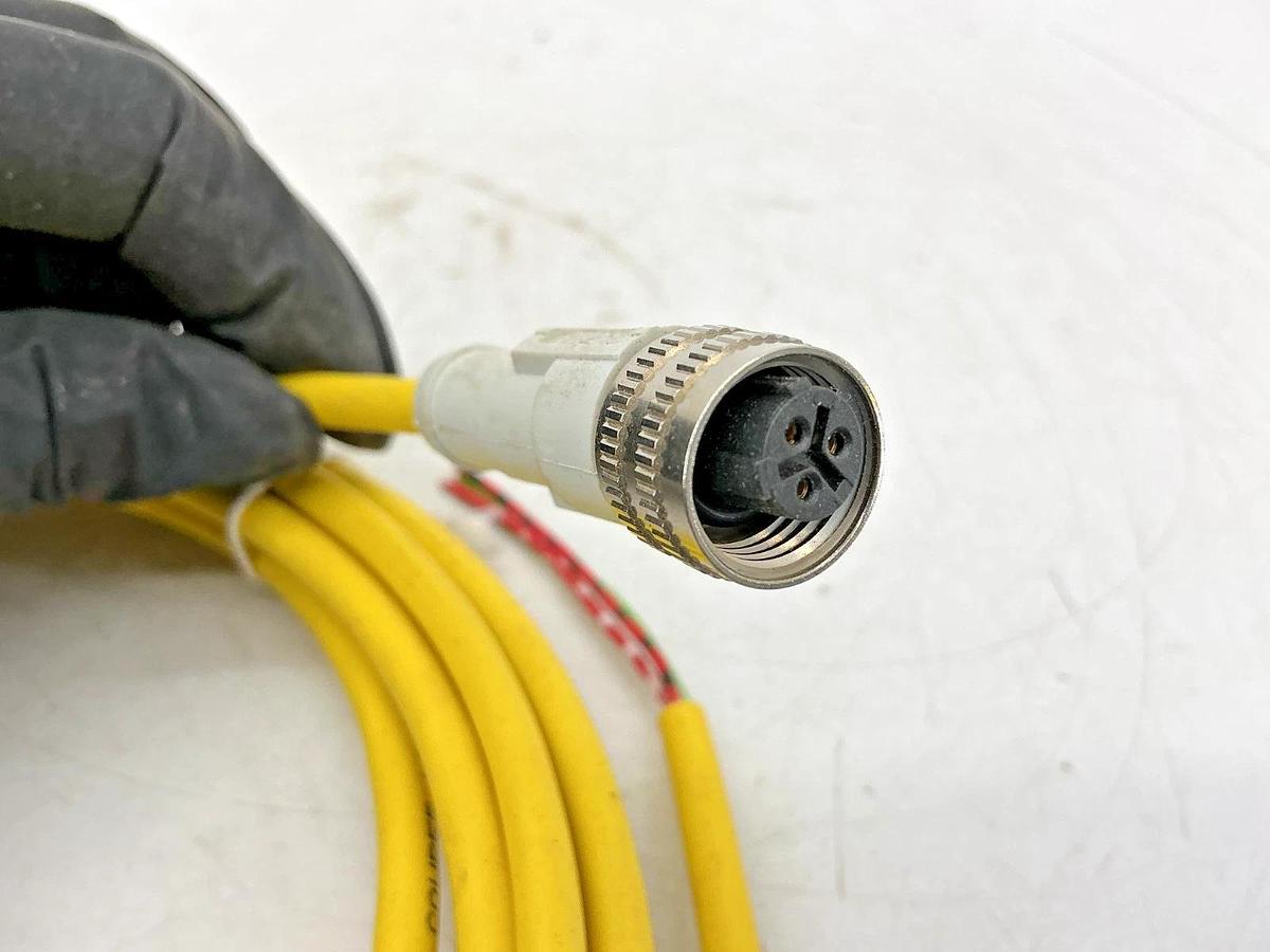 New Eaton CSAS3F3CY2205 Ser B1 Micro-Connector Cable Female 3Pin 16.4ft - No Box
