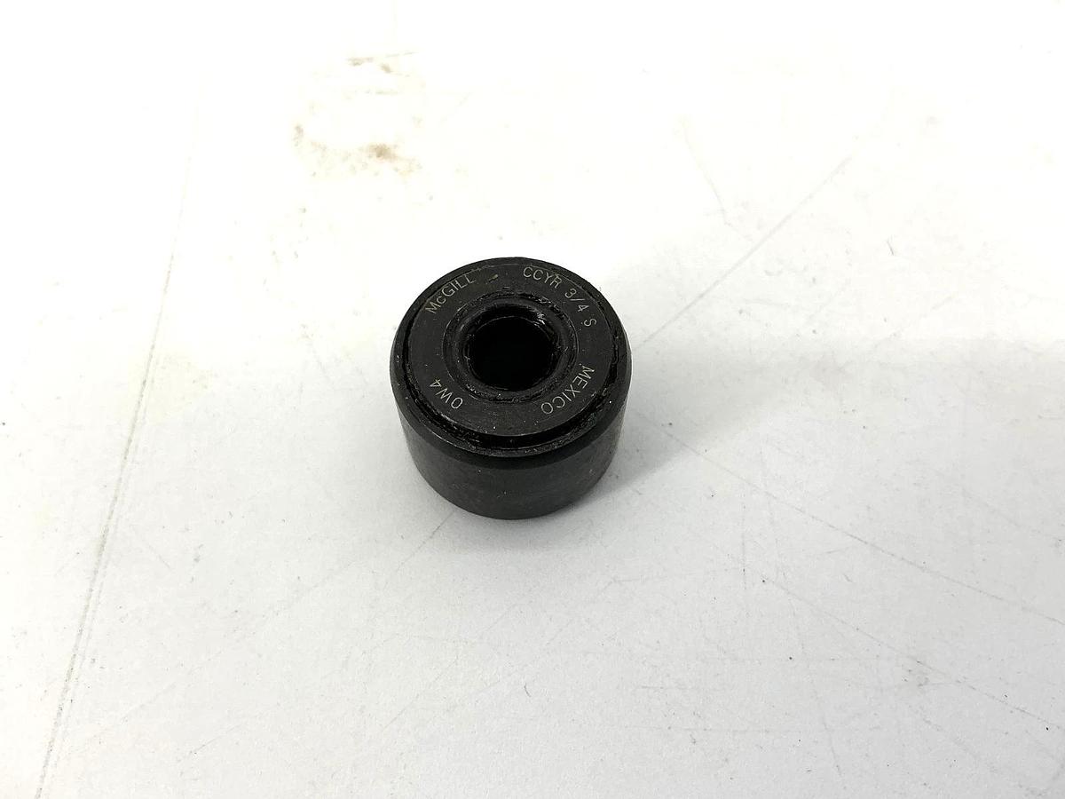 Lot of 4 New McGill CCYR-3/4S Cam Yoke Roller Bearing D:0.75" B:0.25" W:0.5"