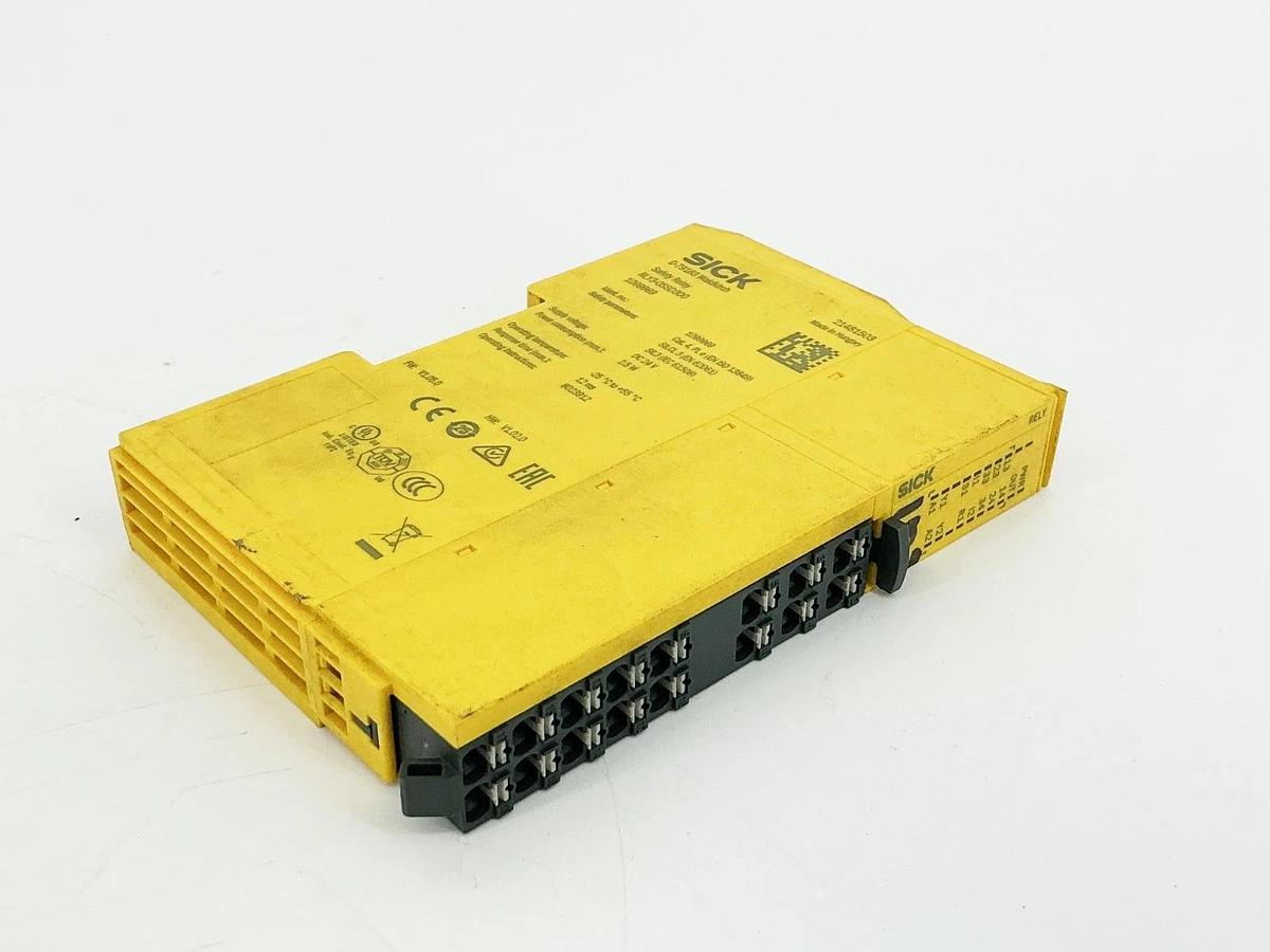 Used Sick RLY3-OSSD300 Safety Relay Module 24V 2.5W 1099969