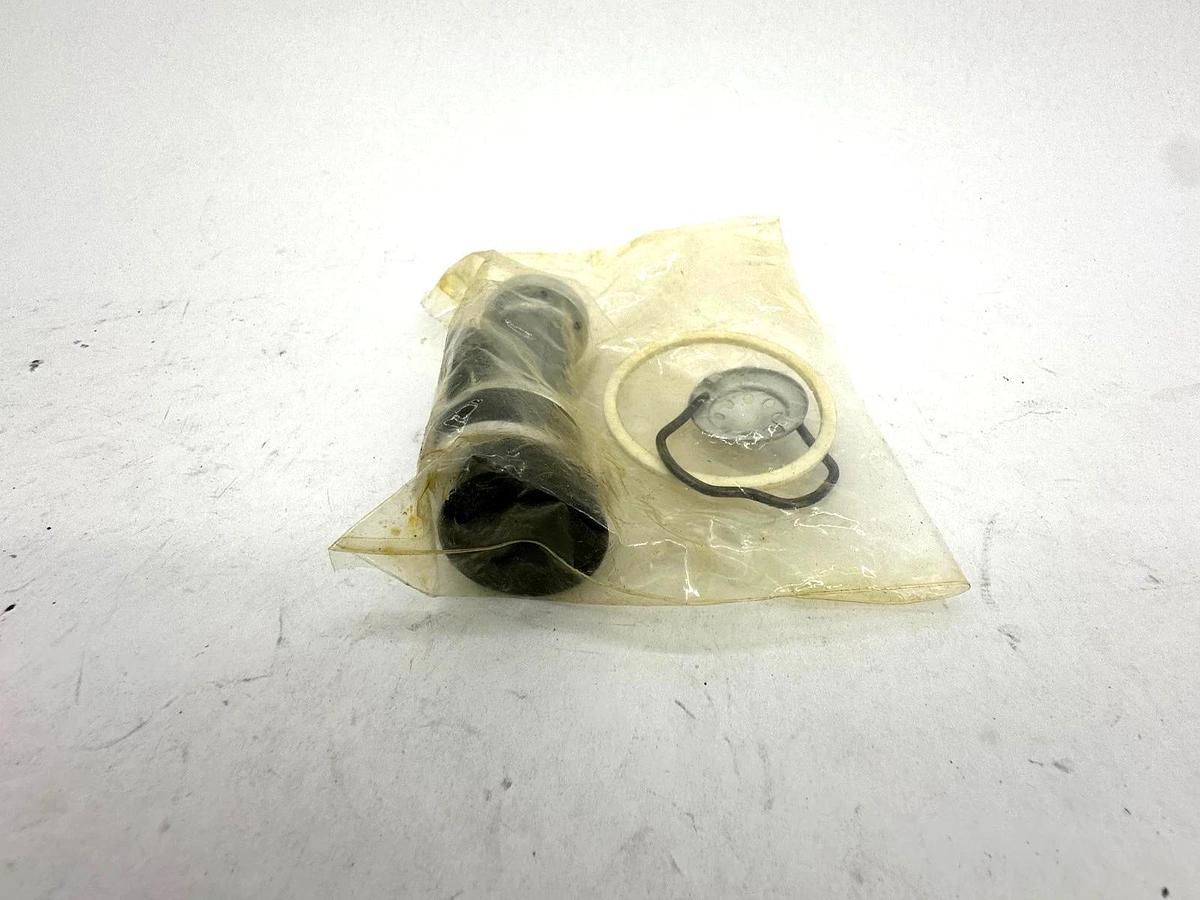 New Hyster 0193180 REPAIR KIT Cylinder Repair Kit 193180