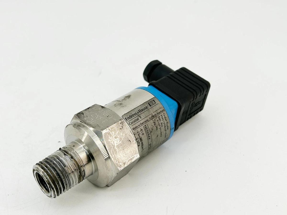 Used Endress + Hauser PMC131-A12F1D3W Pressure Transmitter 1/4NPT 1/2NPT 30V 20MA NEM