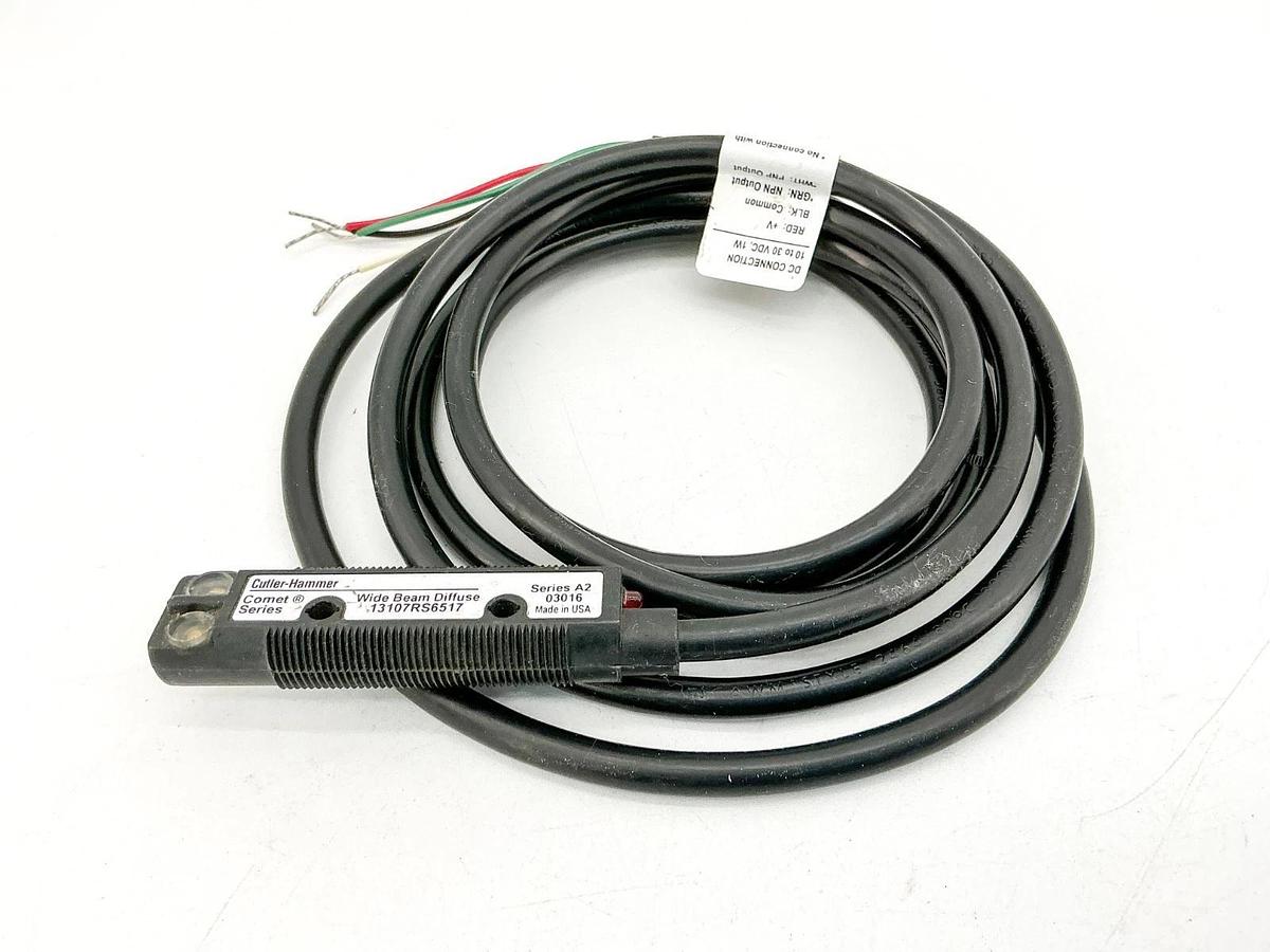 New Cutler Hammer 13107RS6517 Photoelectric Sensor 10-30VDC 1W - No Box