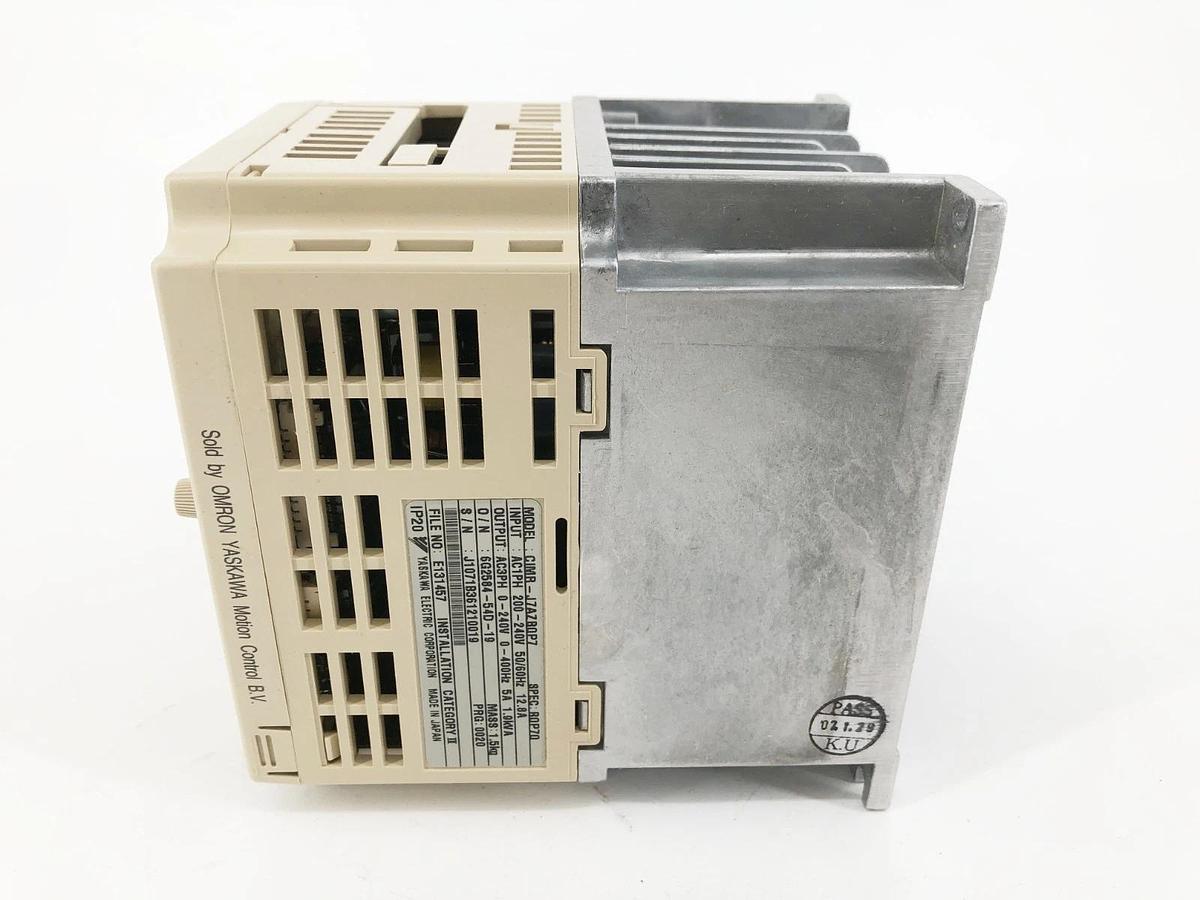 New Omron Yaskawa CIMR-J7AZB0P7 Inverter Drive VS Mini J7