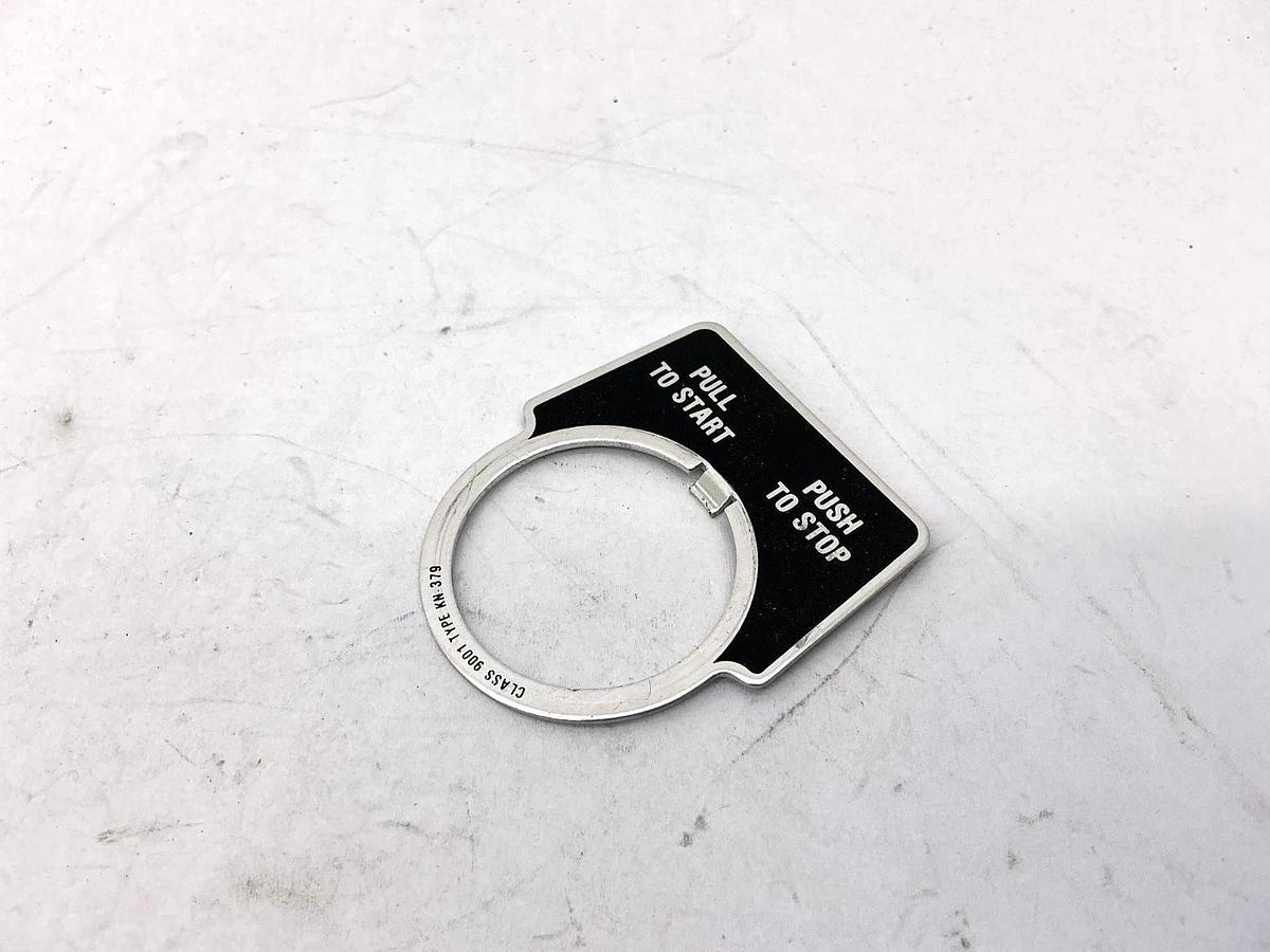 New Square D 9001KR-8P1RH25 Ser H Illuminated Momentary Push/Pull Button 120V