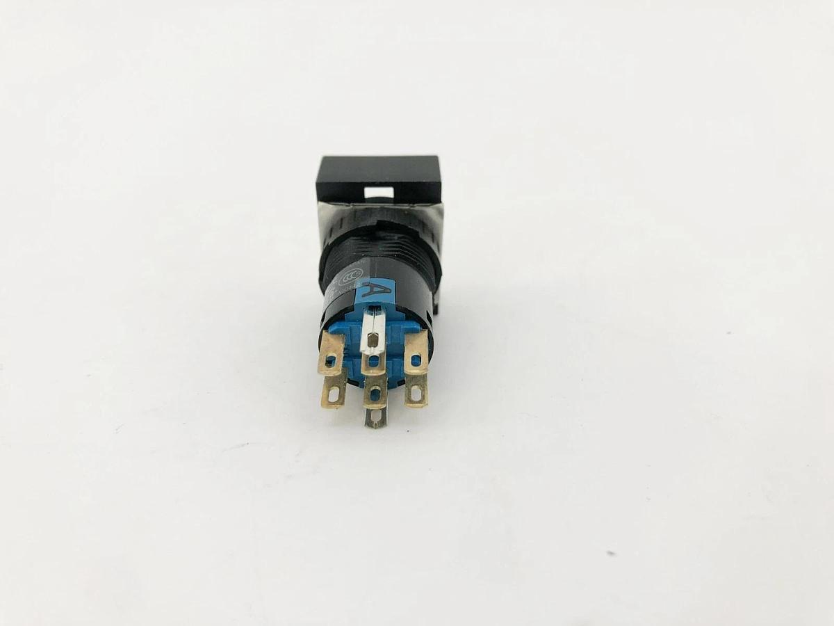 Lot of 5 New IDEC AL6H-A200 Rectangular Illuminated Operator DPDT Maintained