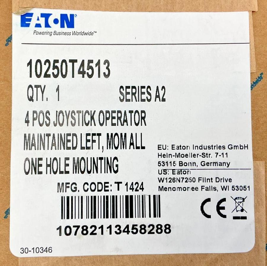 New Eaton 10250T4513 Ser A2 Joystick Operator Oiltight 4Pos Left/Right/Up/Down