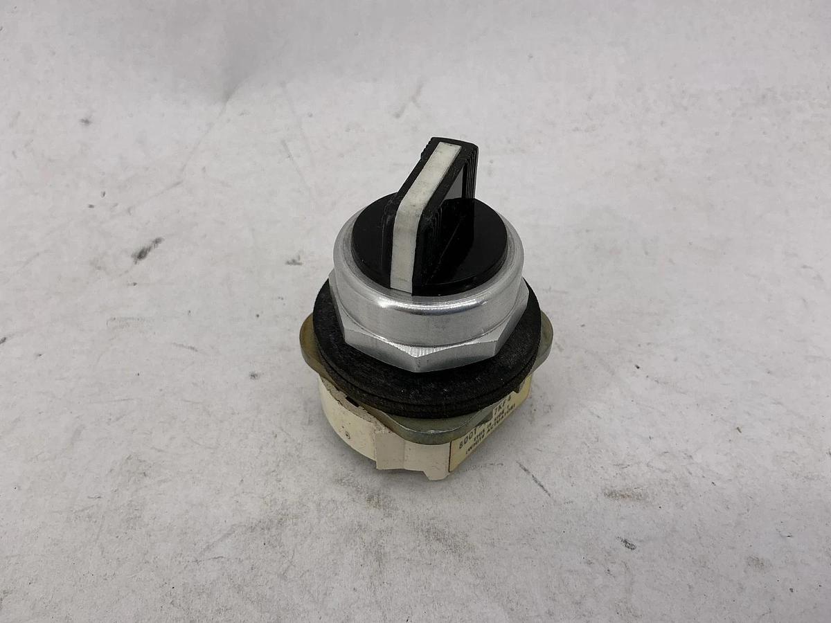 Used Allen Bradley 800T-N17KF4 Ser N Selector Switch 4-Position 800TN17KF4