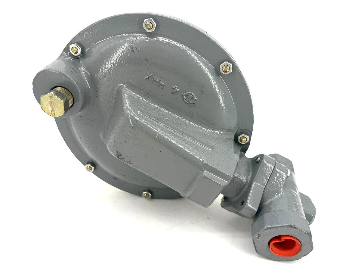 New Fisher Controls Y600A-153 Pressure Reducing Regulator 1/2" Out 15" - No Box