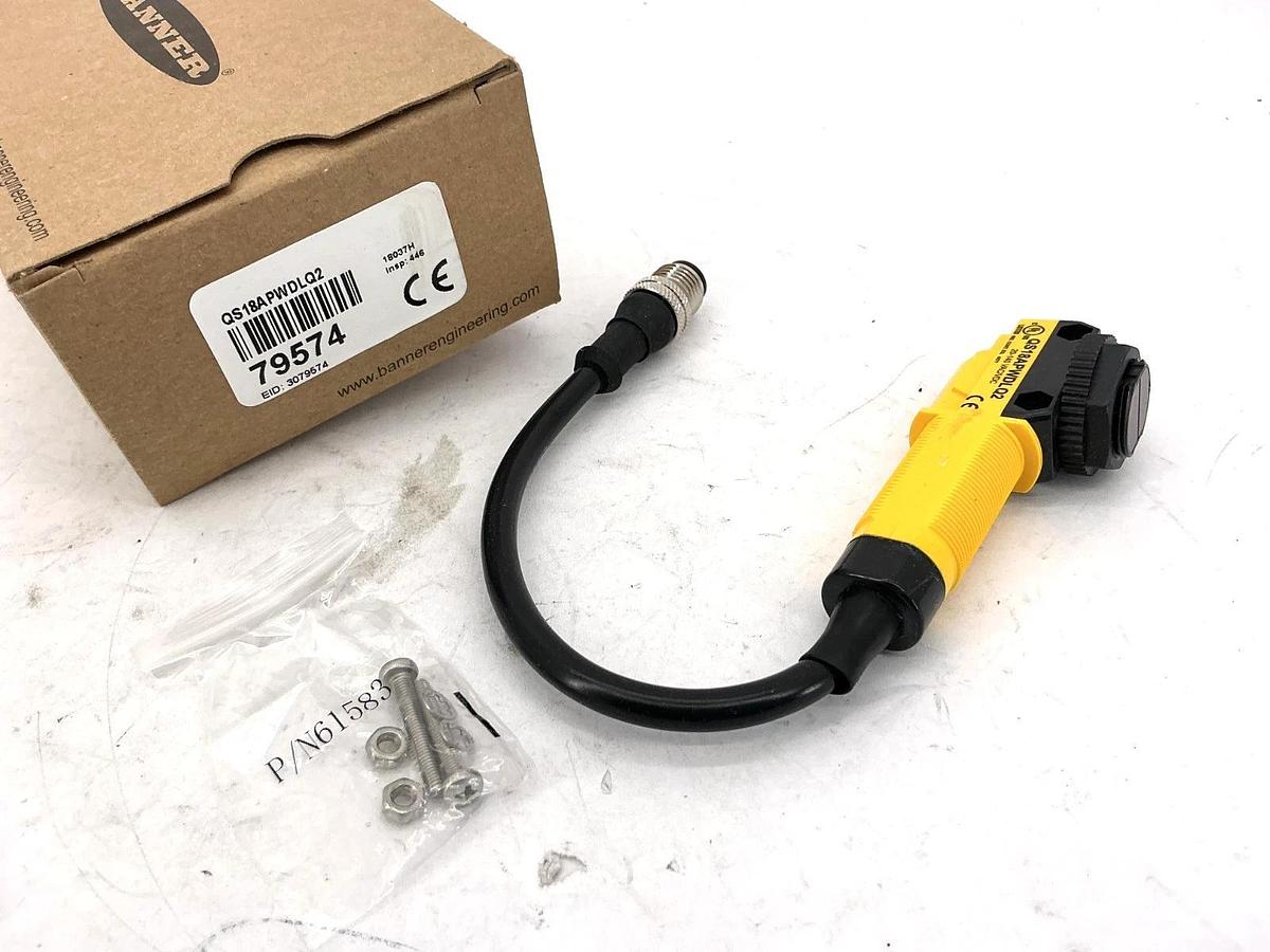 New Banner QS18APWDLQ2 World-Beam QS18 Universal Volt Sensor 79574 Range-450mm