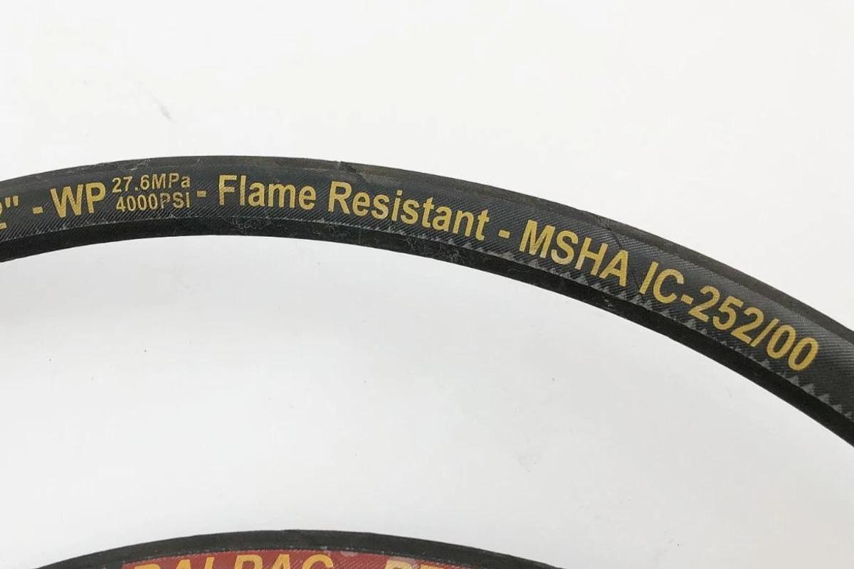 New Balflex DIN EN 857-2SC Hose SAE 100R16 DN12 1/2" 4000psi 98" L - No Box