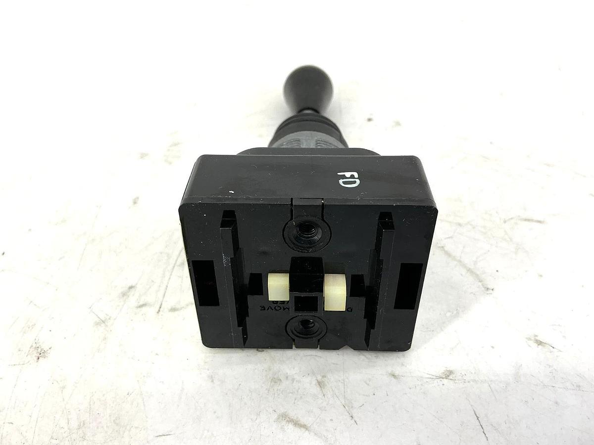New Allen Bradley 800T-T2F1 Ser T Toggle Switch 2-Way Left/Right Type 4 & 13