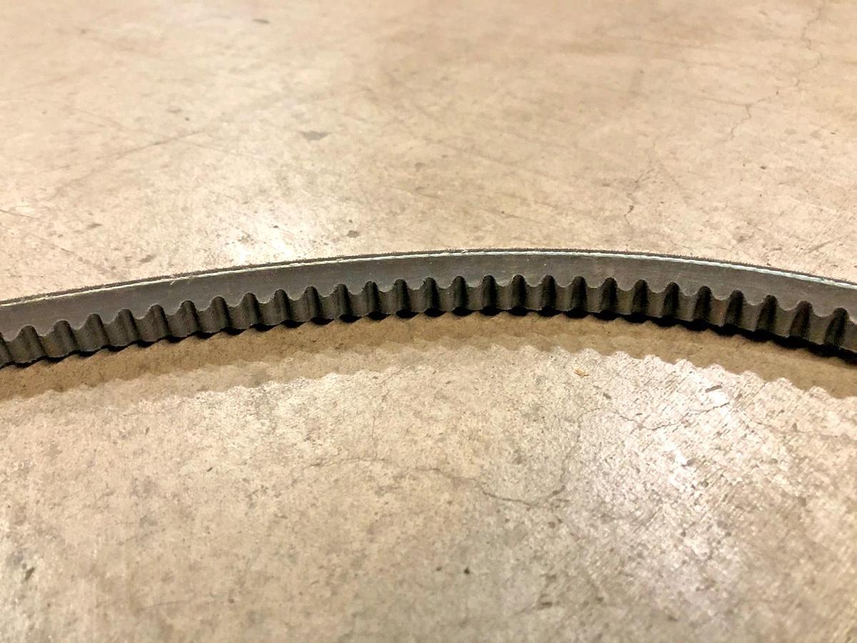 New Gates 5VX1180 Super HC Cogged V-Belt 9414-1180 - No Box
