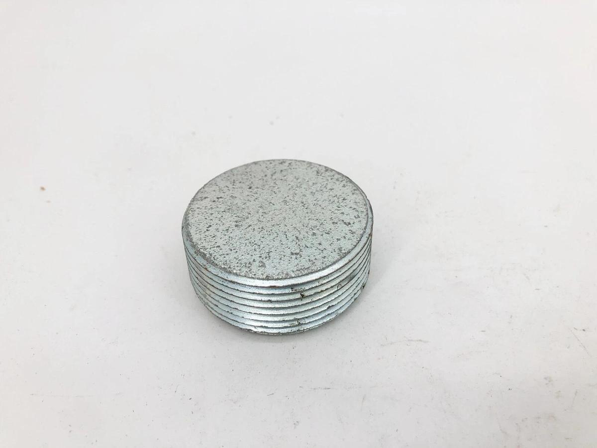 Box of 10 New Cooper Crouse-Hinds PLG5 1-1/2" Recessed Plugs