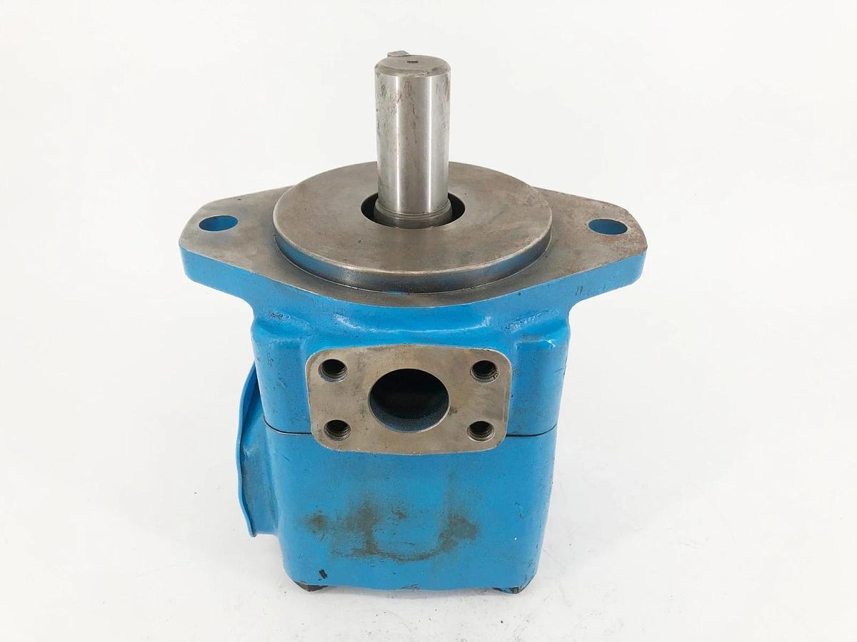 New Fluidyne 35V30A-1C22R Vane Pump Replaces 02-137126 - No Box