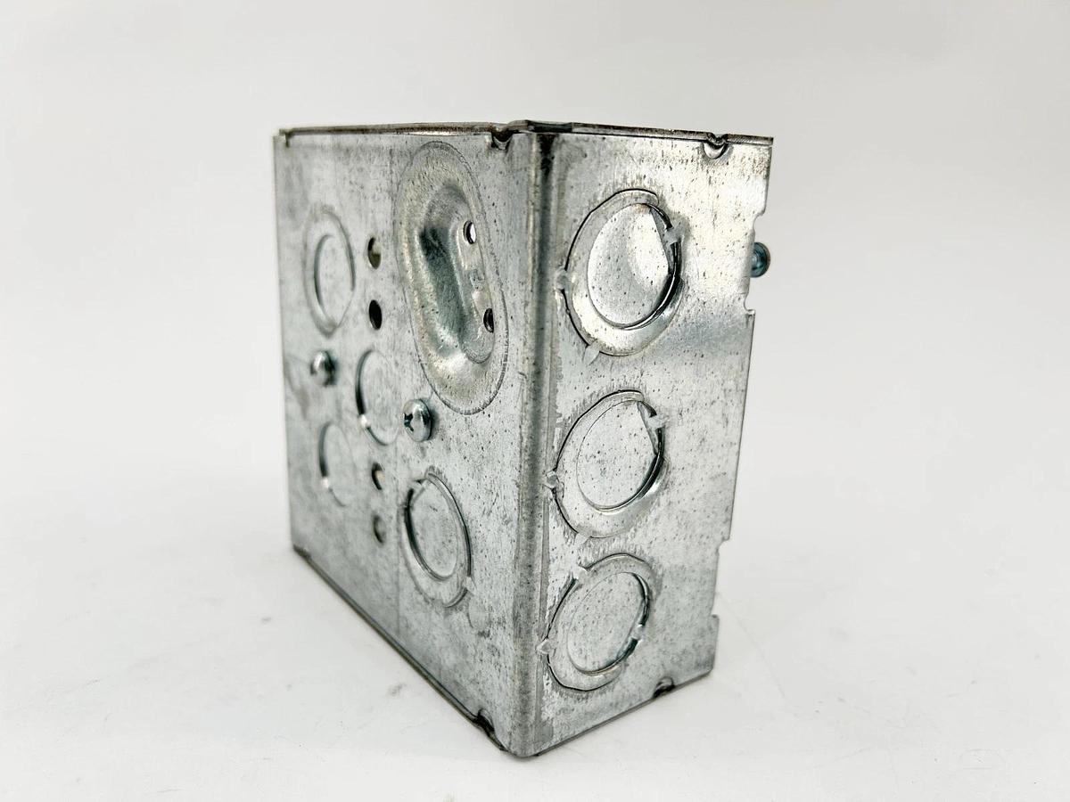 New Steel City 72171 Square Box Enclosure 1/2" 3/4" - No Box