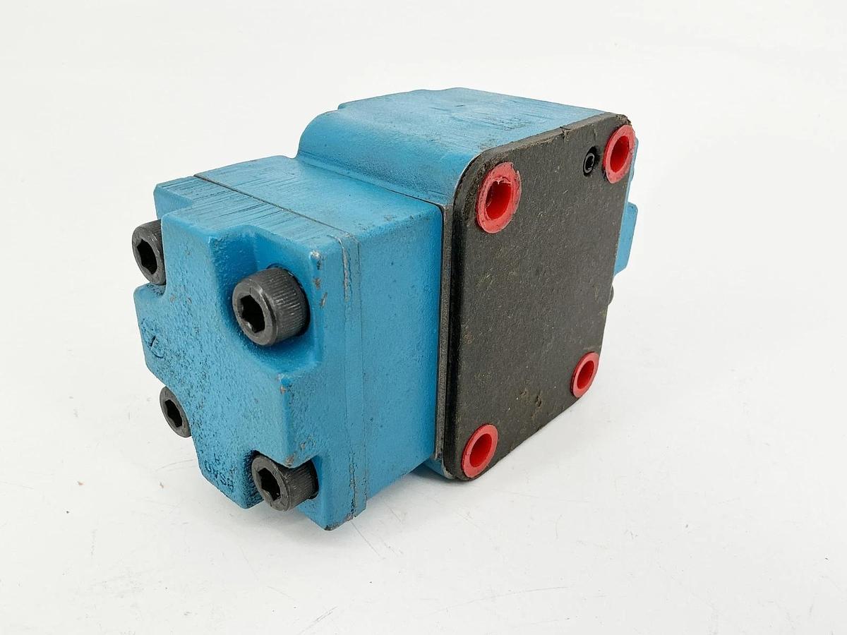 New Vickers PCGV-8C-1-10 Pilot Operated Valve 330Bar
