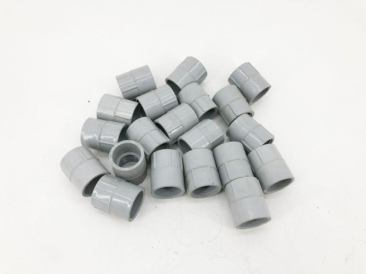 Lot of 20 New Kraloy FA07 3/4" PVC Female Threaded Adapters 078071
