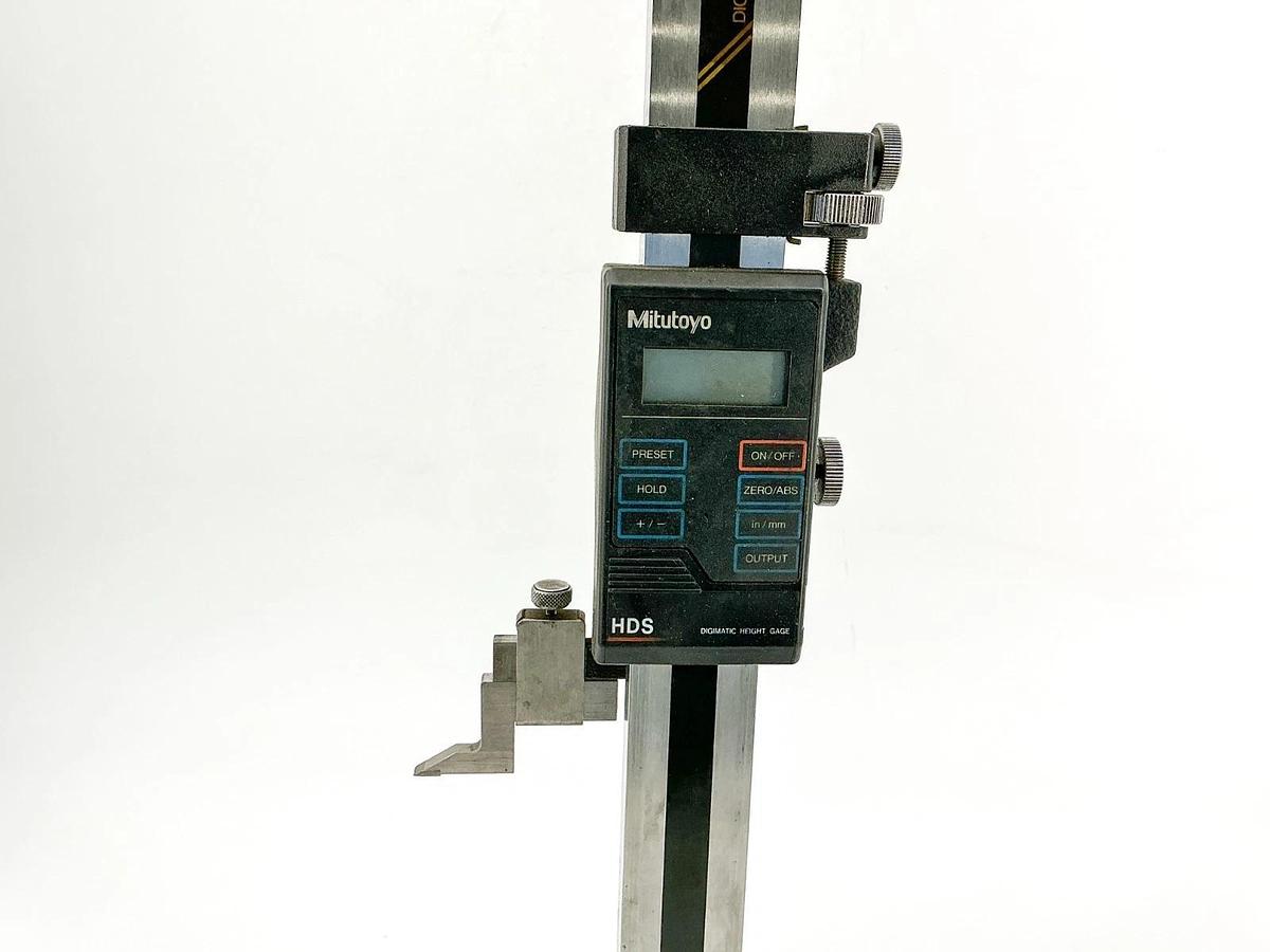 Used Mitutoyo Co. HDS-12” Digital Height Gauge Calibrator 12" 570-213
