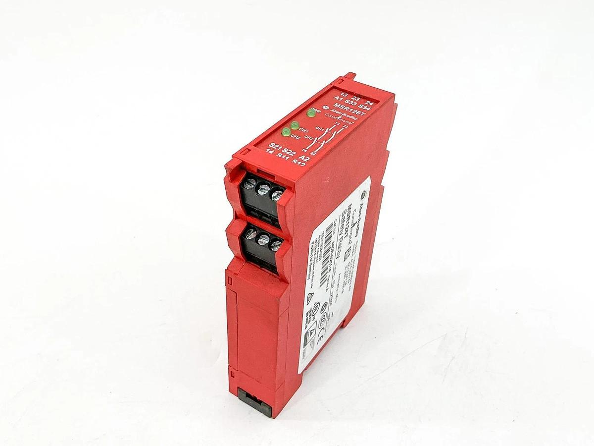 New Allen Bradley 440R-N23116 Guardmaster Safety Relay 115VAC 4W MSR126T No Box