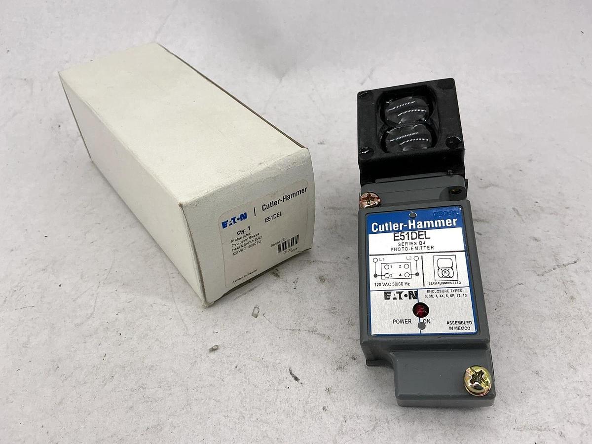 New Eaton Cutler-Hammer E51DEL Photoelectric Thru-beam Source Head & Body 120VAC