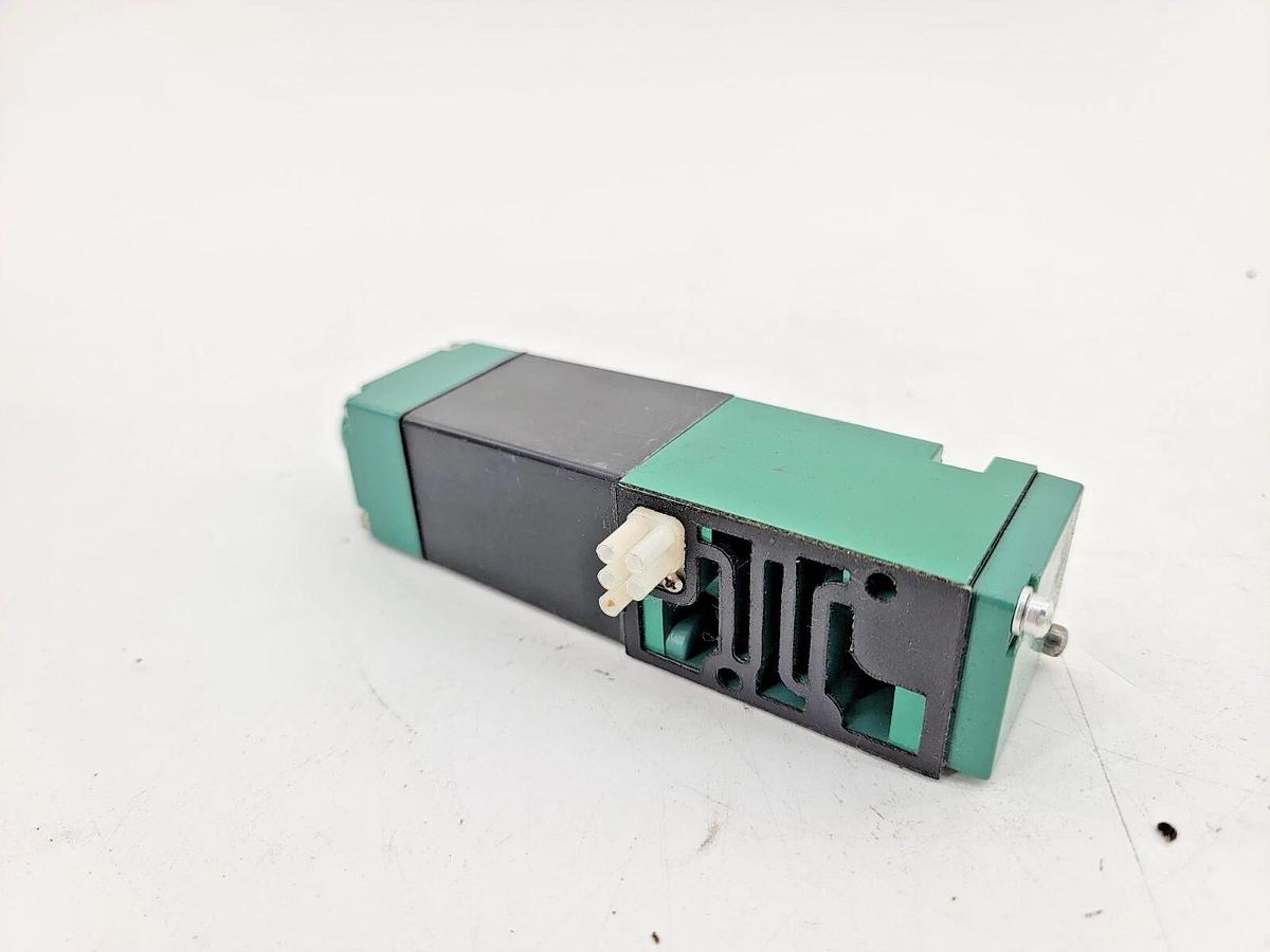 Used Numatics 081SA400M000061 Solenoid Valve 24VDC 150PSIG-Air No Manifold