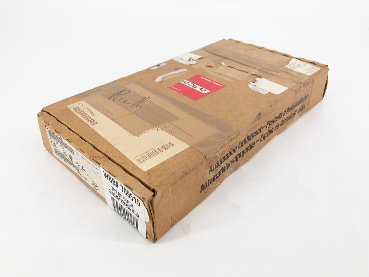 New Schneider Electric 140DAI35300 Input Module 32 Pt. 24VAC - Sealed Box