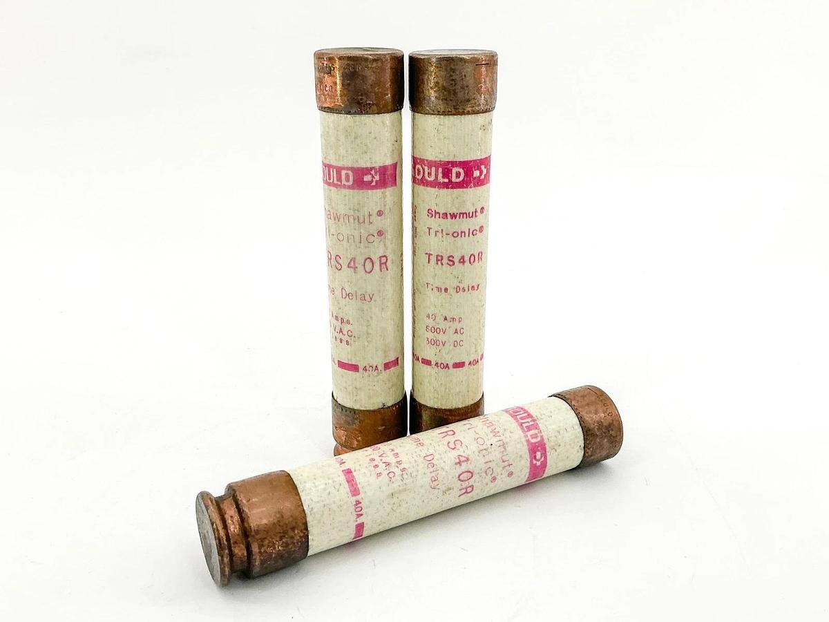 New Lot of 3 Gould TRS40R Time Delay Fuses 40A 600VAC 300VDC Class RK5 - No Box