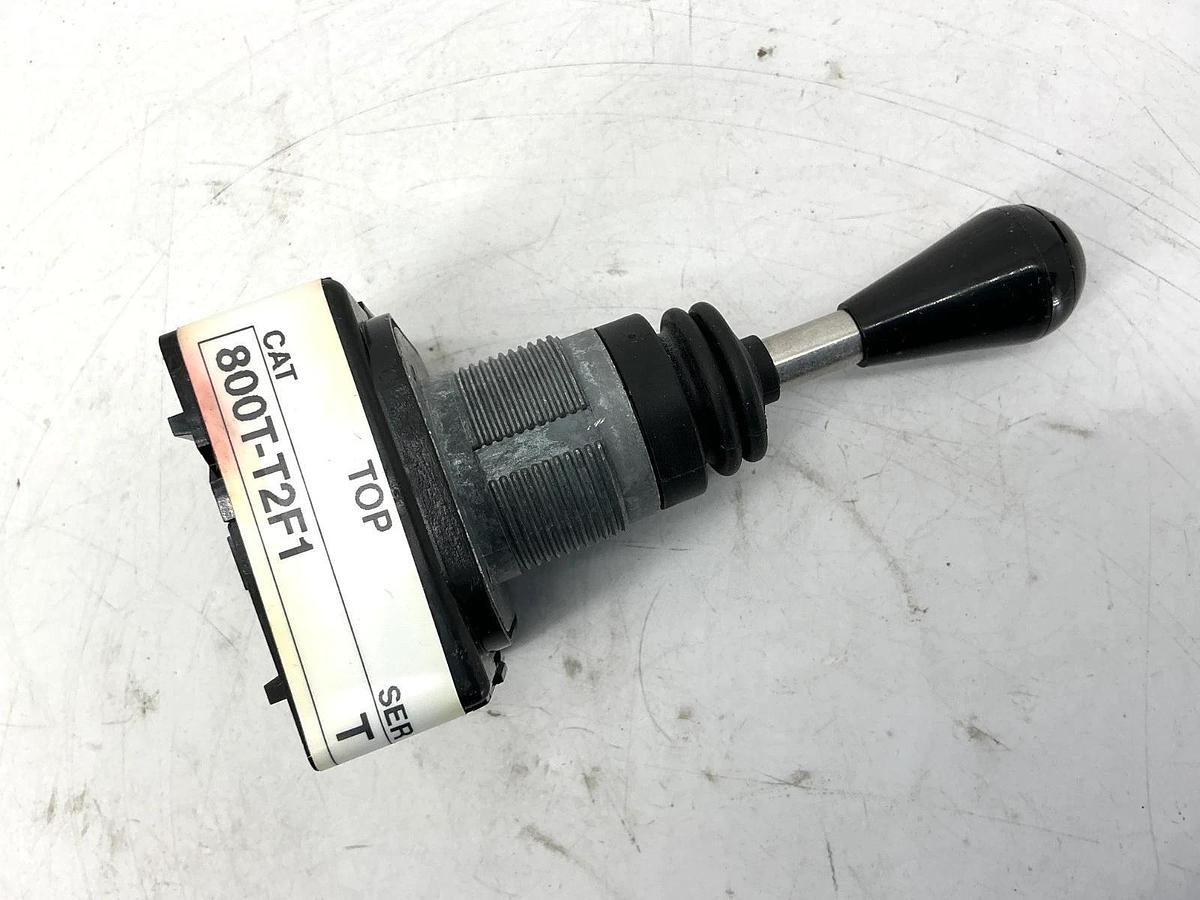 New Allen Bradley 800T-T2F1 Ser T Toggle Switch 2-Way Left/Right Type 4 & 13